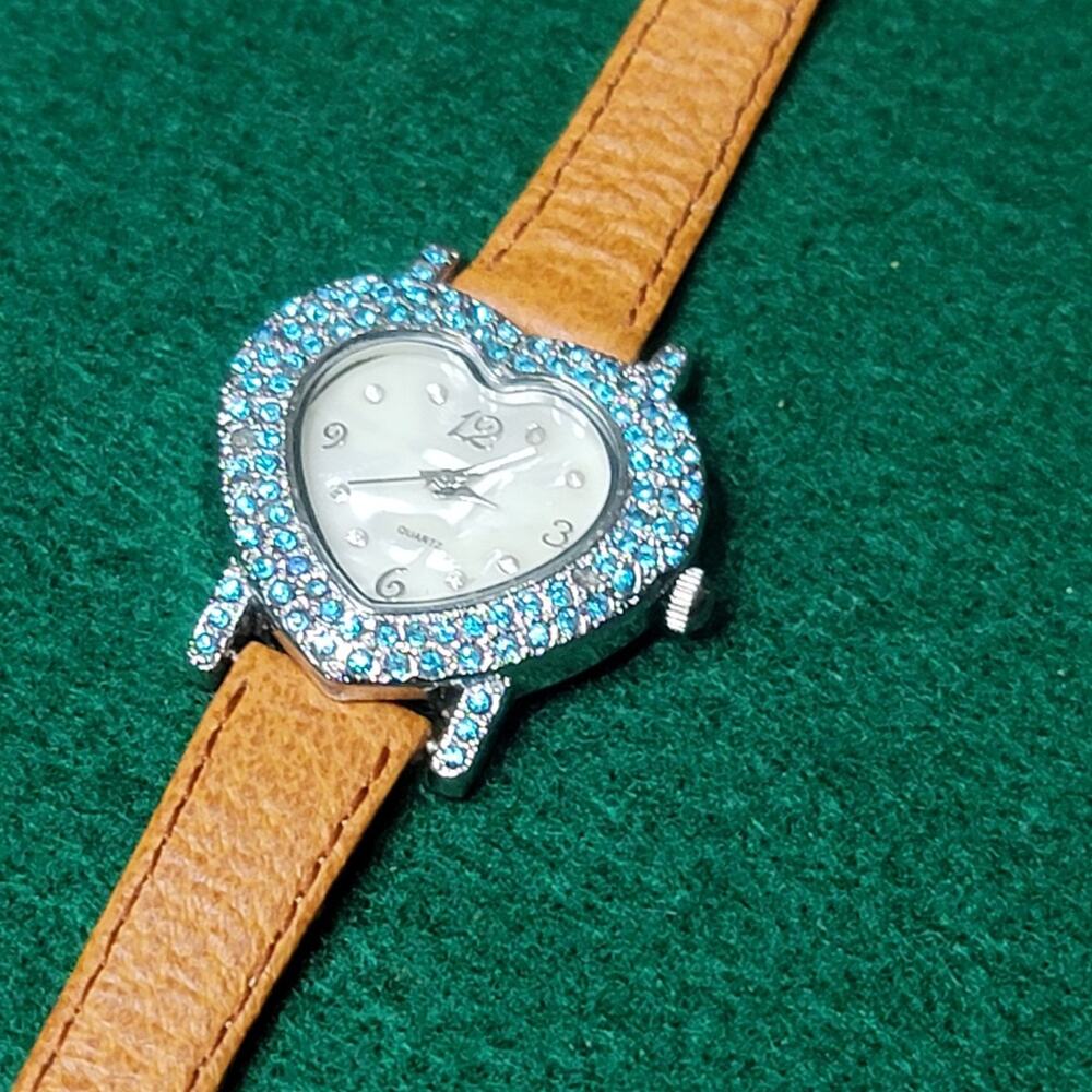 Vtg Heart Shaped Rhinestone Watch - Picture 3 of 6